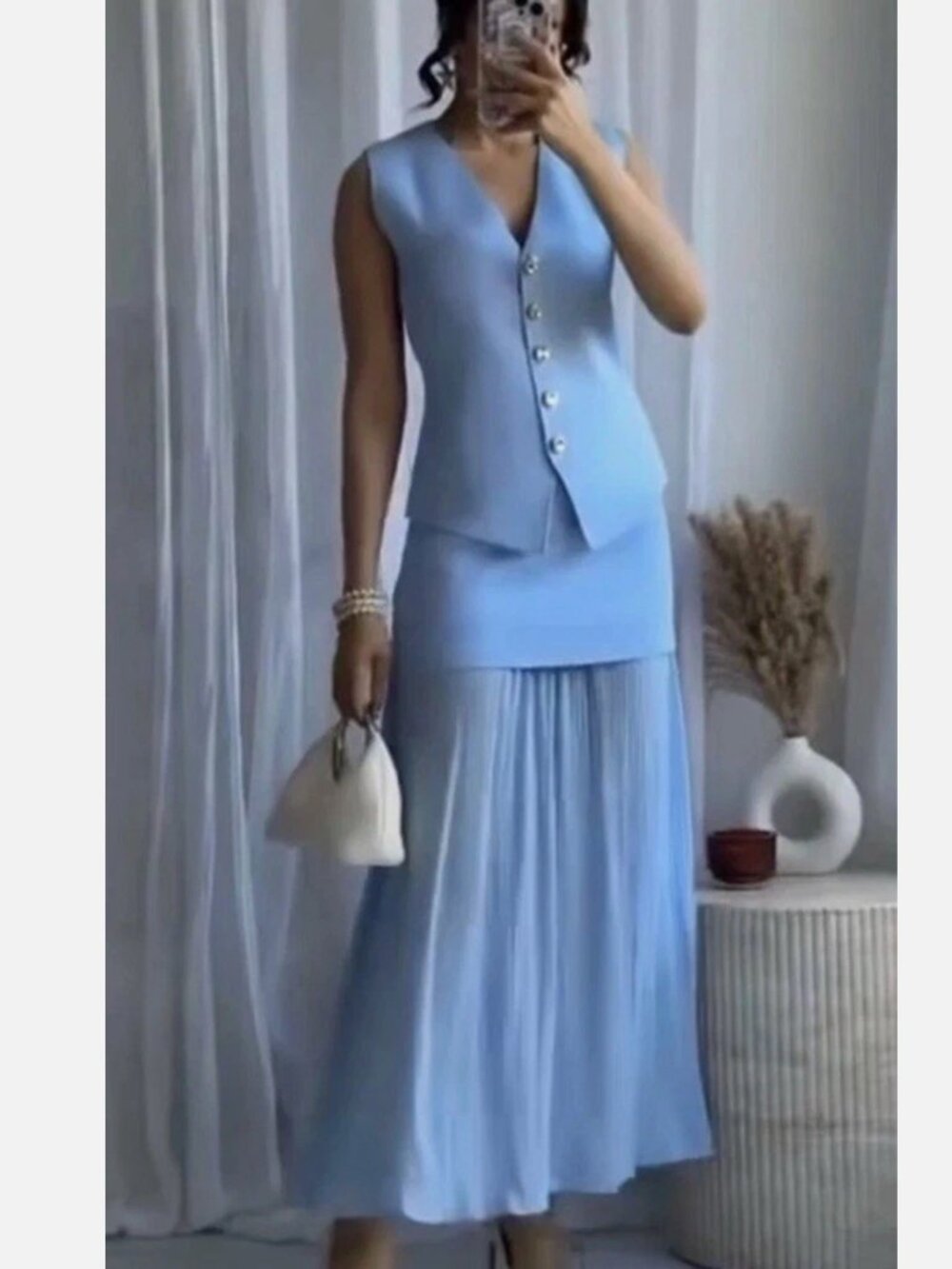 Zara Light Blue Sleeveless Smooth Knit Vest with Gold Buttons S NWT 4192/003/427